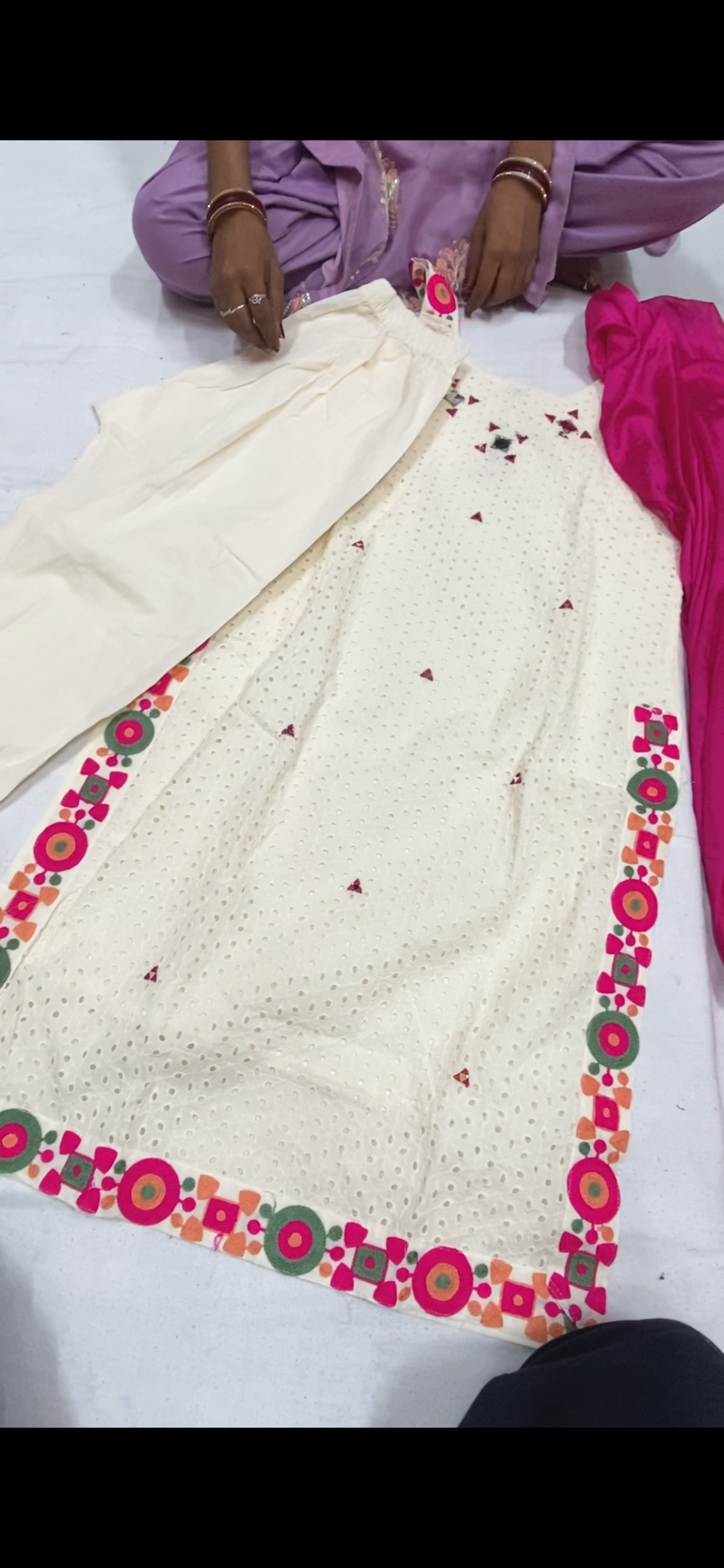 State plazo suit with sleeves